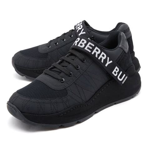 Burberry Ronnie Zig M Low in Black 